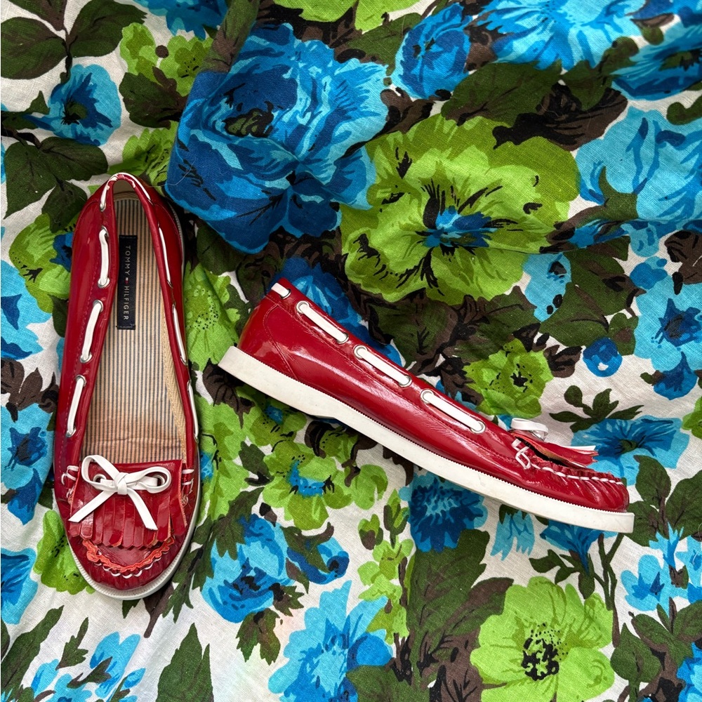 Vintage Tommy Hilfiger red flats size 5.5
